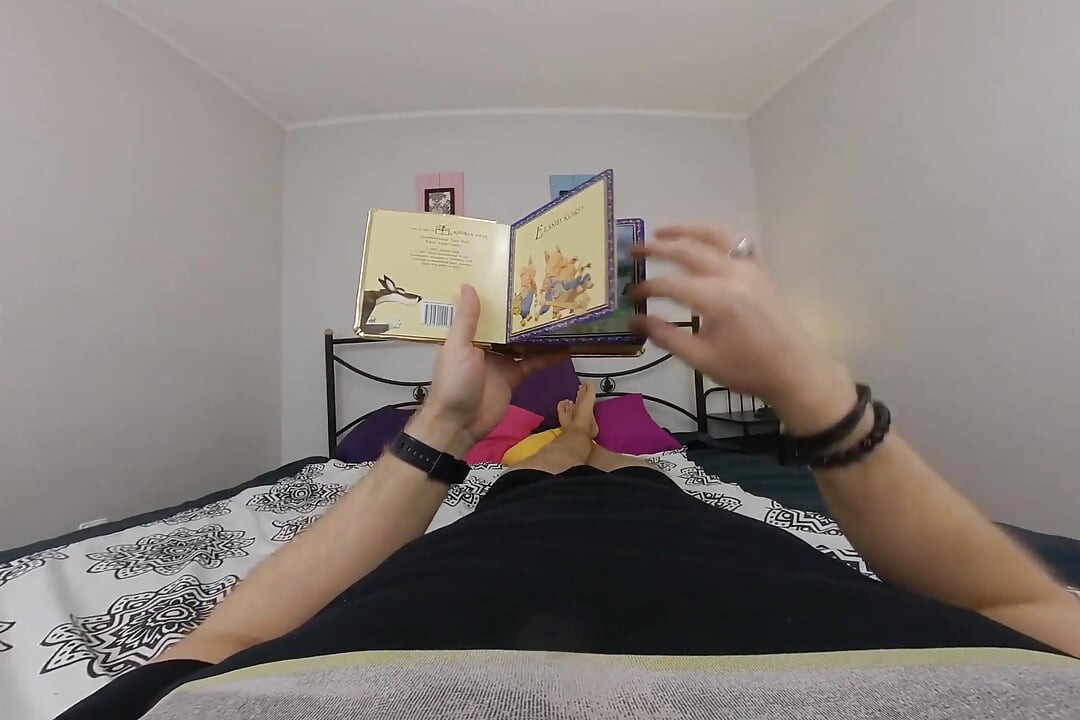 Lola Ash Sexy MILF Virtual Reality Blowjob