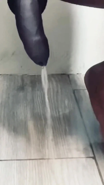 Fışkırtmalı işeyen hayran isteği