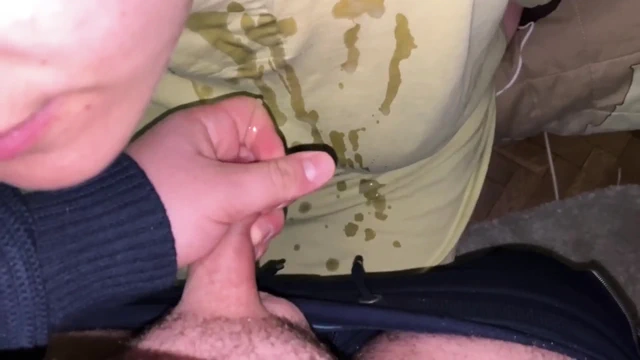 Gerçek bir çiftin orgazmları ve büyük boşalmaların 30 dakikalık derlemesi!