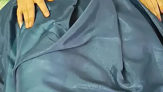 Hintli güzel Telugu teyze Ghost amcığı sikiyor ateşli vücut whail teyzeyi sikiyor