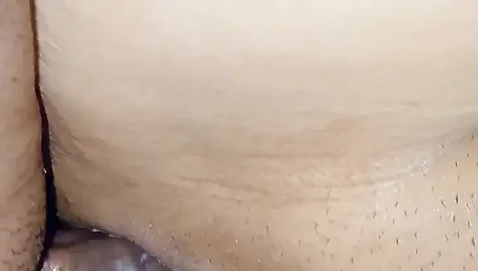 Noor ki Raseli leak hoti phudi ma jab Dala to ufff