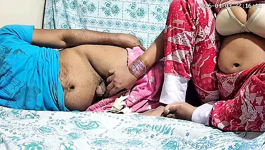 Hintli öğretmen ve öğrenci sınıfta seks yapıyor 28765