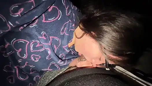 Nogaglola gırtlağına kadar sakso tükürme oyunu çılgın