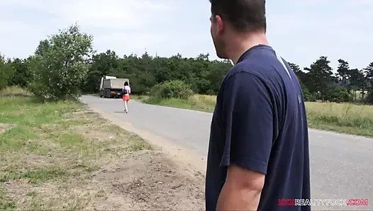 Gizli açık havada eğlence - Angie Emerald