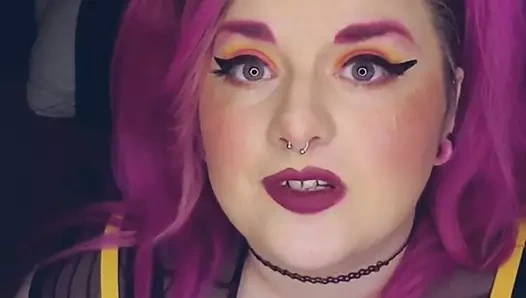 Büyük kız - sarı elbise