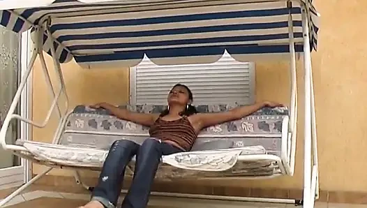Alman bebeğin her yerine işediği bu solo seansı izleyin