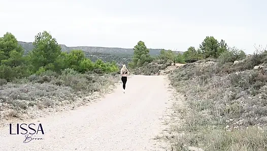 Bir yabancıyla yoga rutini