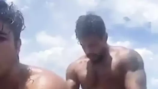 haciendoselo  a diego el colombiano