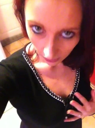 Elle aime faire du shopping