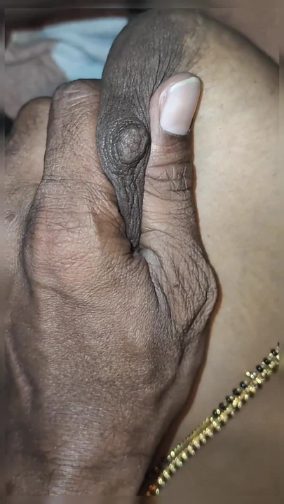 Üvey kız kardeş gırtlağına kadar alıyor | Klip 1