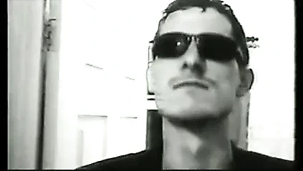 Kız götten sikiliyor