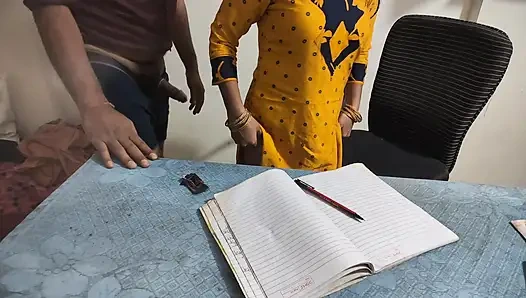 Hintli kız devar ile sert seks yapıyor