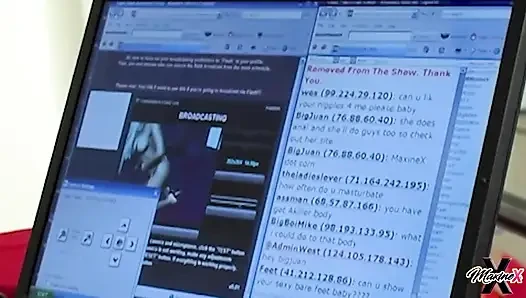 Maxine x ben sarışınken özel kamera şovunda fışkırtıyor