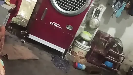 Yaşlı yarak suyunu boşaltıyor Hintçe ses: en iyi mastürbasyon