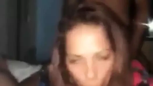 Kirli sis içinde üçlü eylem