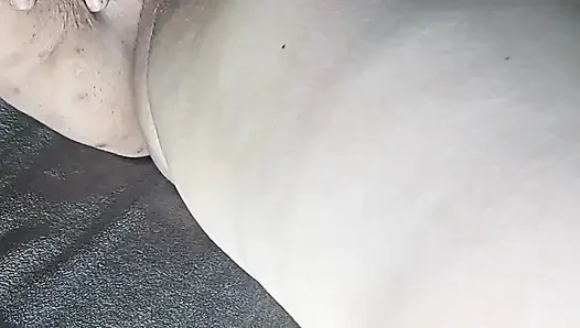 Hotel room Roma lust attack - Gypsy girl from Pest masturbates wildly, caresses her cunt, rocks her ass, orgasm shakes the mattress!