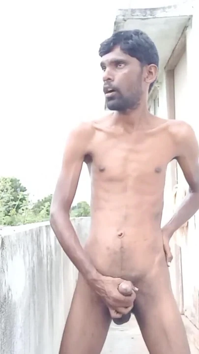 Rajesh açık havada mastürbasyon, dick tükürme, inilti, göt gösterme, popo, şaplak ve cumming | Klip 1