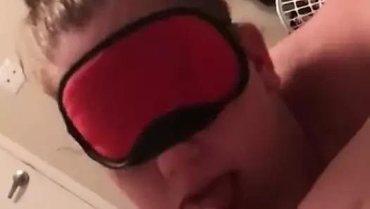 tombul maskeli kız vurma