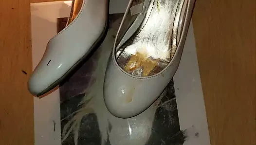 Ayakkabı arkadaşı için haraç isteyin