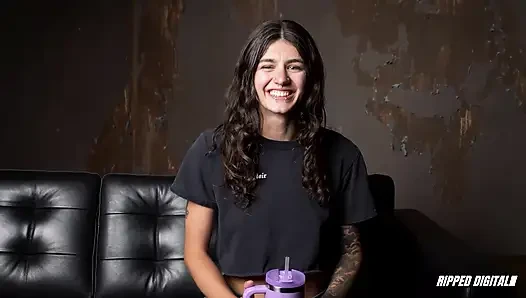 Ramona Vixen işkence etmekten ve zevk için yalvarmadan salyalar akıyor