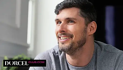 Clara Mia seks hayatını takipçileriyle paylaşıyor