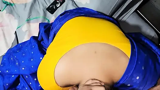 Boş bir ev buldum ve beni sikti.