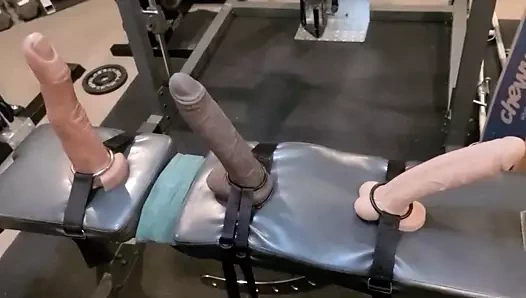 Üç büyük mr hankeys oyuncaklar ile korkak eyer squats