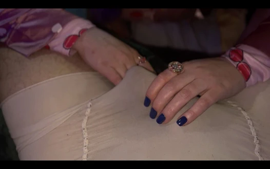 Üvey erkek kardeşle gece geç saatlerde gizli oyun