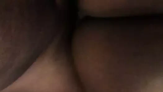 İri güzel kadın zenci götten sikiliyor