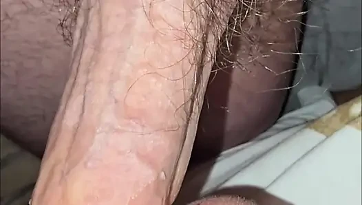İlk kez çok iyi emdi, ağzına iki kez boşalmak zorunda kaldım