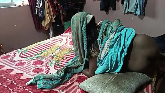 Hintli kadın bana evde topa vurduruyor.