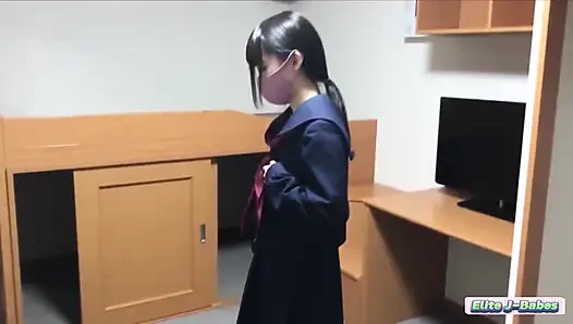 Yetişkin kız arkadaş derine alınıyor, kontrolünü hızlı kaybediyor, ham ısı zirveleri, derin dölleme bitirişi!