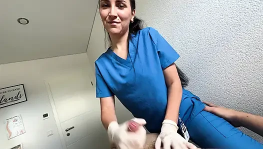 Hot Masseuse Puts On Latex Gloves For A Messy Happy Ending Cumshot