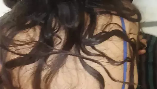 Ben egzersiz yaparken üvey kardeşim yuvarlak kıçıma karşı koyamadı. o iki kez içeride cums!