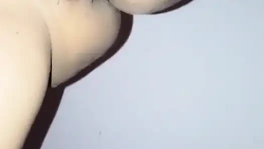 Chathu amcık ilk kez Sri Lanka'da osuruyor