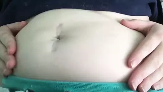 Gurgle göbek oyun ile inliyor