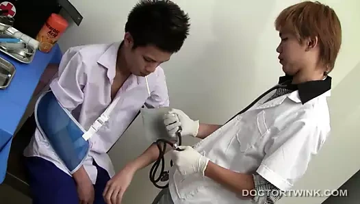 Sapıkça tıbbi fetiş asians jonas ve arthur