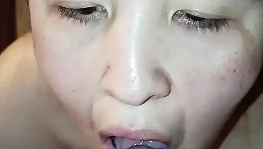 Mujer Coreana Chupa Genial, Para Esto Se Corre En La Boca Y Un Beso Después De Semen