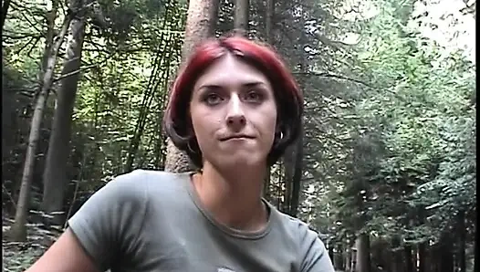 Ateşli kızıl saçlı oğlu için mastürbasyon yapıyor