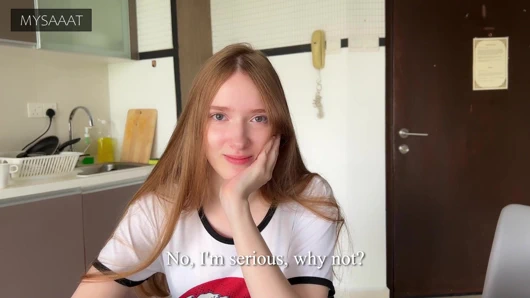 Üvey kız kardeş satrançta kayboldu ve amına iki kez boşalıyor