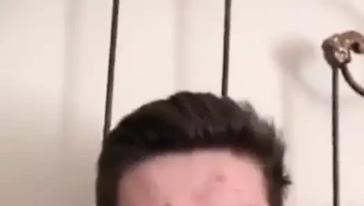 adam boşalan üzerinde mobil kız için