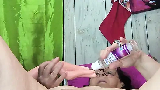 Üvey anne bir fahişe ama üvey oğlunun ona o dölü vermesini istiyor