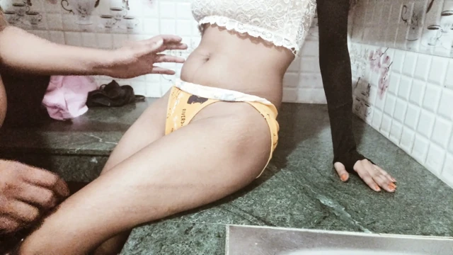 Hot wife kitchen mein chudai Desi Queen 01 Priya Pro 56