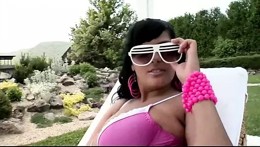 Avrupa 2 busty sluts - bölüm #04