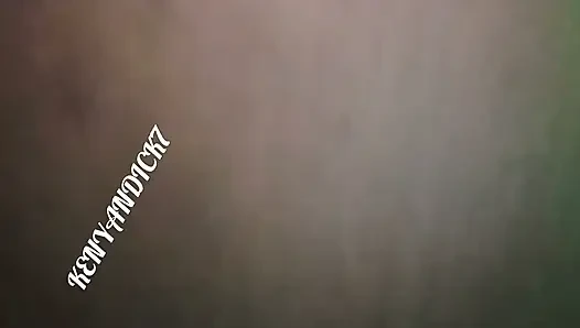 Поздней ночью скачет на хуе моего бойфренда после посещения его на ужин