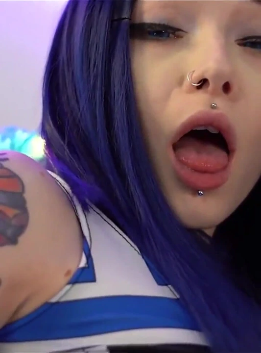 R2d2 azdı ve küçük götünü sikti. Karneli Bandi