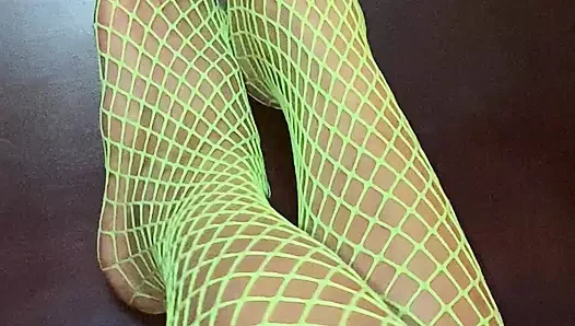 Uzun ayak parmaklı minik seksi ayaklı gerçekten güzel neon file bacaklar