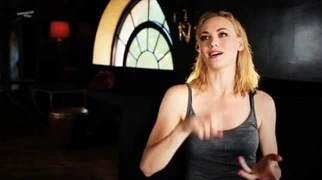 Yvonne strahovski - karmaşık fotoğraf çekimi