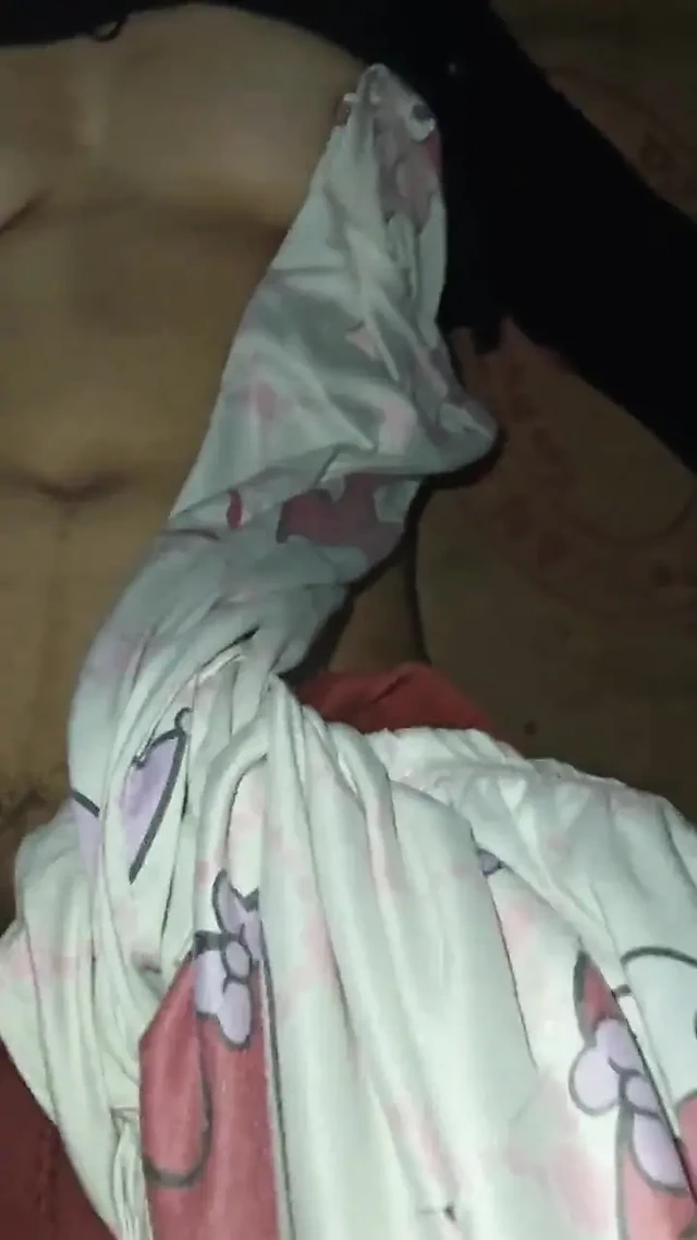 Desi Chut Ka Pani Nikal Gya