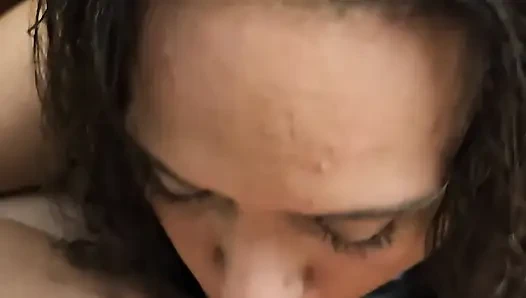 Azgın üvey anne yarak emiyor